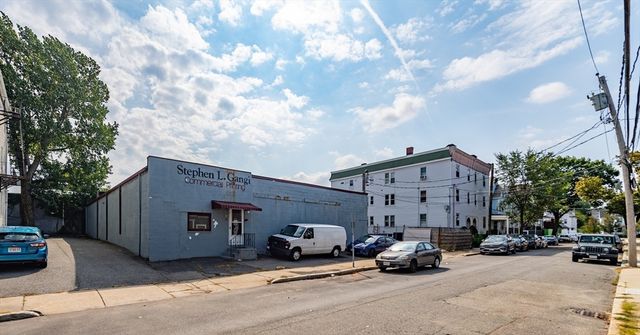 17 Kensington Avenue, Somerville, MA 02145