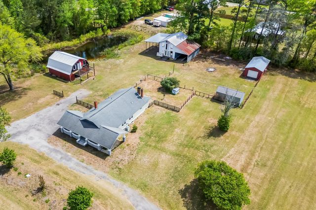 690 McNabb Short Cut Rd., Loris, SC 29569