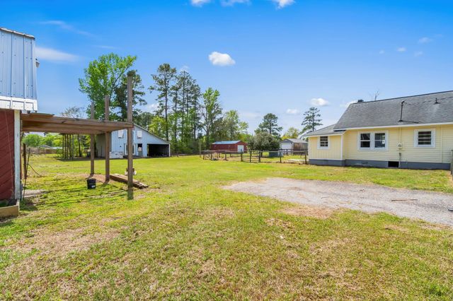 690 McNabb Short Cut Rd., Loris, SC 29569