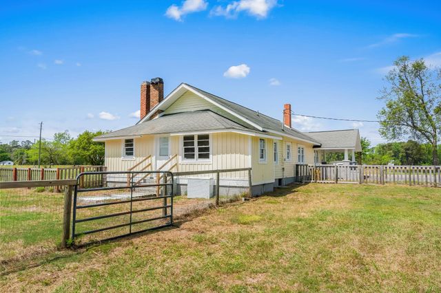 690 McNabb Short Cut Rd., Loris, SC 29569
