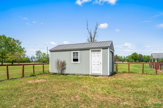 690 McNabb Short Cut Rd., Loris, SC 29569