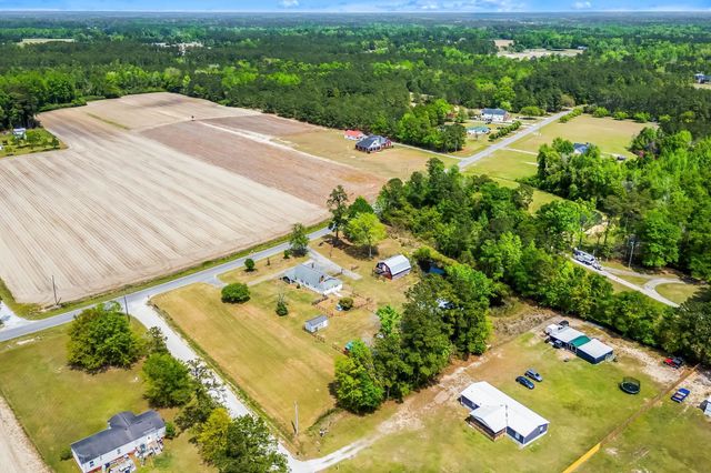 690 McNabb Short Cut Rd., Loris, SC 29569