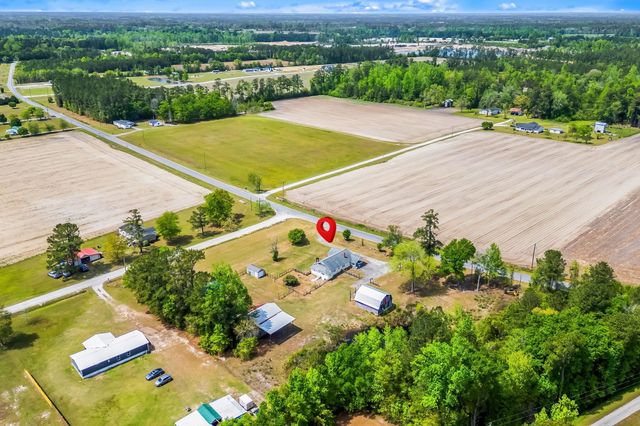 690 McNabb Short Cut Rd., Loris, SC 29569