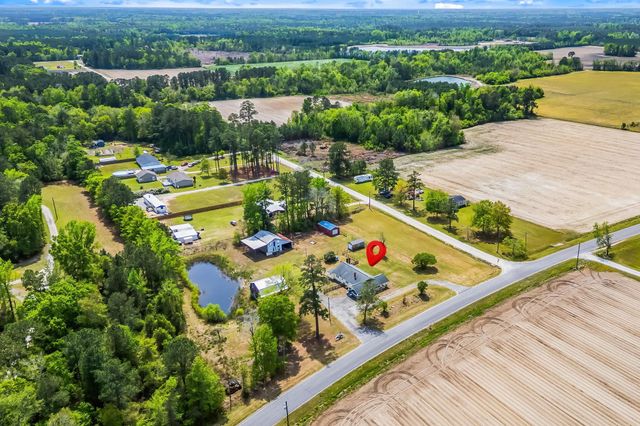 690 McNabb Short Cut Rd., Loris, SC 29569