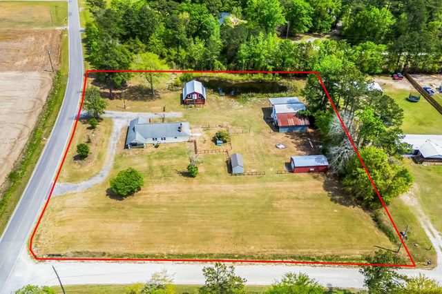 690 McNabb Short Cut Rd., Loris, SC 29569
