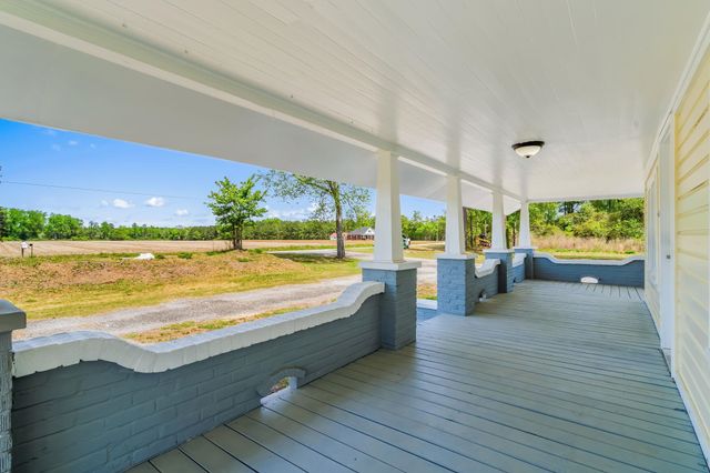 690 McNabb Short Cut Rd., Loris, SC 29569