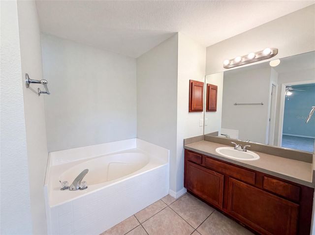 306 GARDEN OAK COURT, Apopka, FL 32703