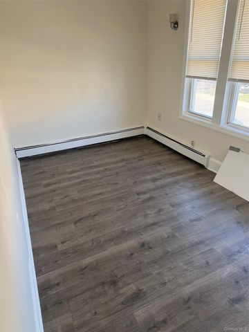190 Beach 27th Street, Far Rockaway, NY 11691