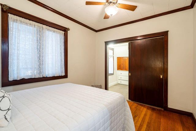 3156 S Kinnickinnic AVENUE, Milwaukee, WI 53207