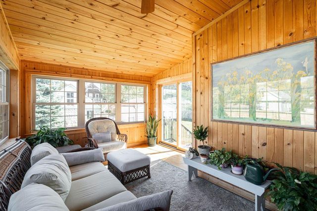 3156 S Kinnickinnic AVENUE, Milwaukee, WI 53207