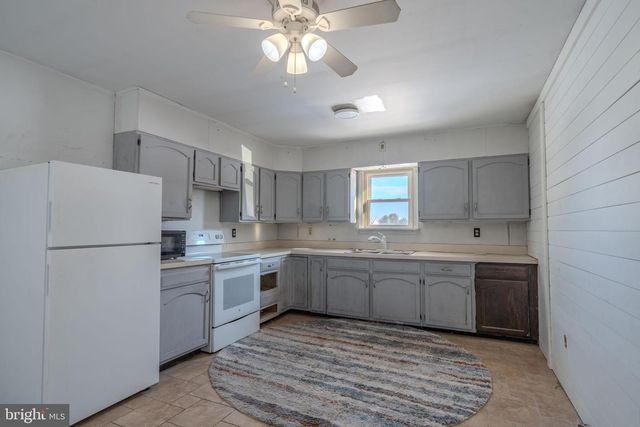 8690 ROUTE 25, Lykens, PA 17048