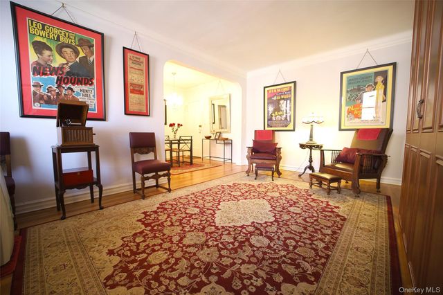 118-11 84th Avenue 503, Kew Gardens, NY 11415