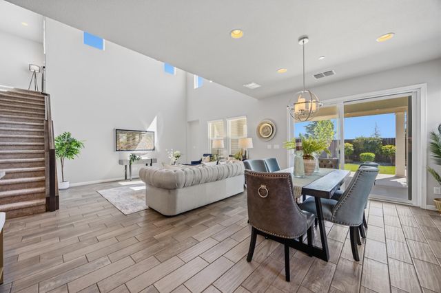 2412 Galloping Trail Ct, Rocklin, CA 95765
