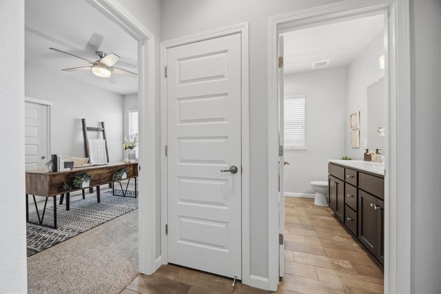 2412 Galloping Trail Ct, Rocklin, CA 95765