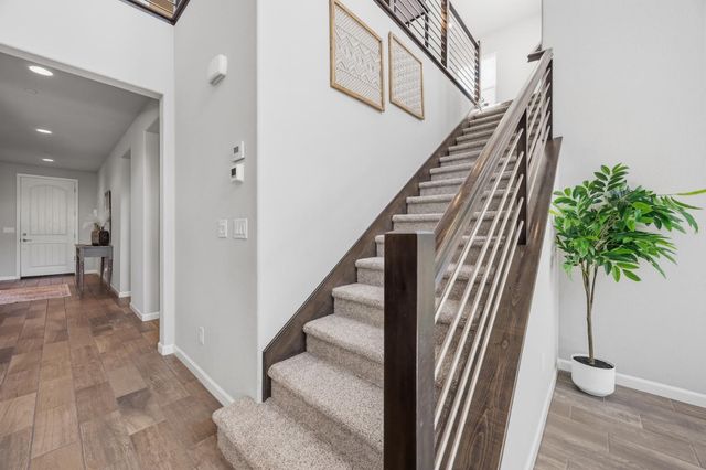 2412 Galloping Trail Ct, Rocklin, CA 95765