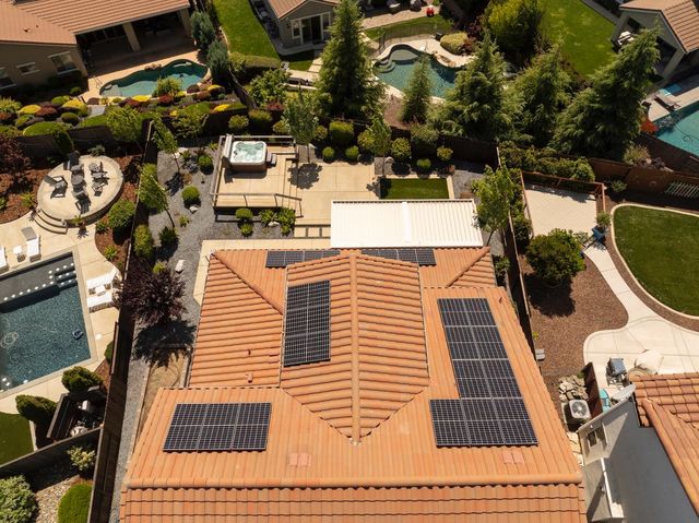 2412 Galloping Trail Ct, Rocklin, CA 95765