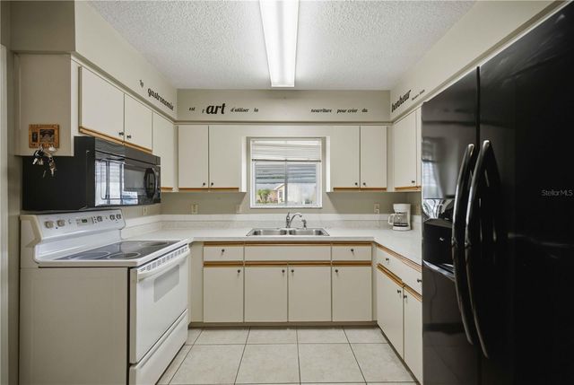 17945 SE 104TH TERRACE, Summerfield, FL 34491