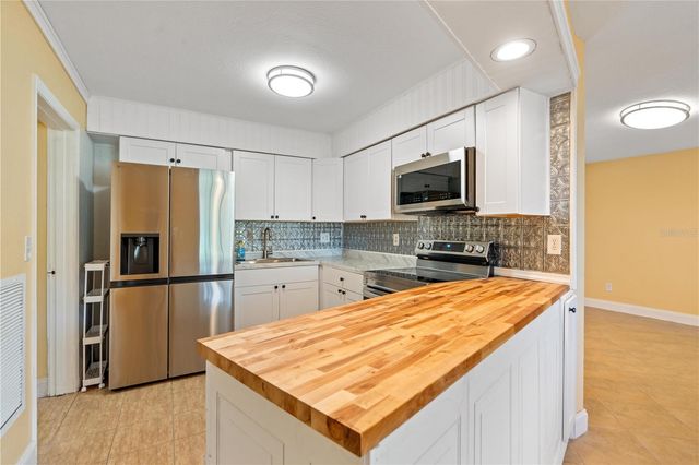 7369 TARRYTOWN DRIVE, Spring Hill, FL 34606