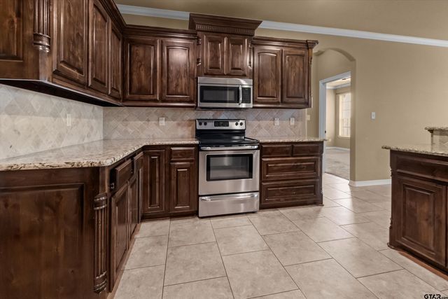 11854 Poydras, Tyler, TX 75703
