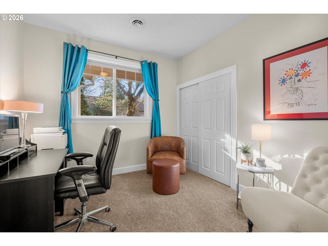 3544 Se DEER CREEK Way, Gresham, OR 97080