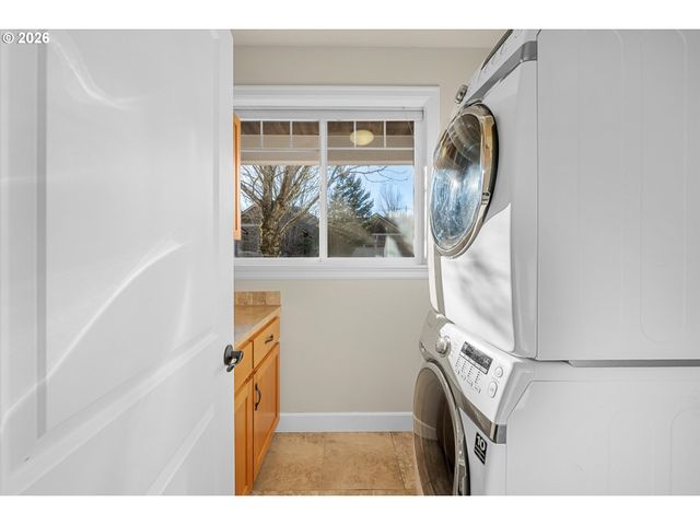 3544 Se DEER CREEK Way, Gresham, OR 97080