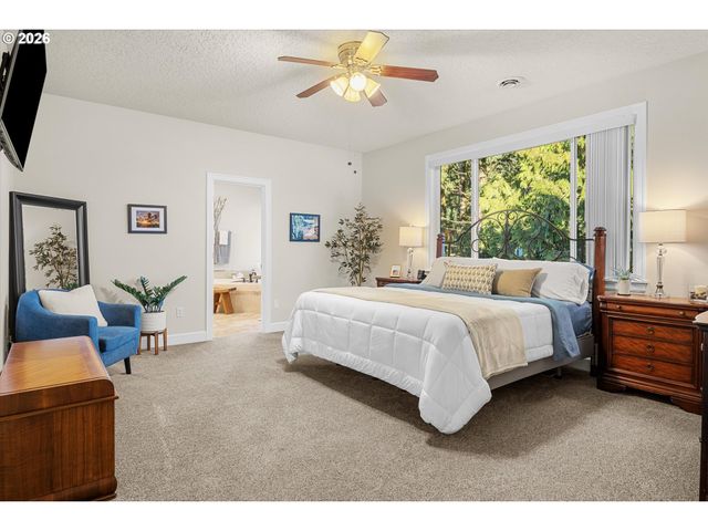 3544 Se DEER CREEK Way, Gresham, OR 97080