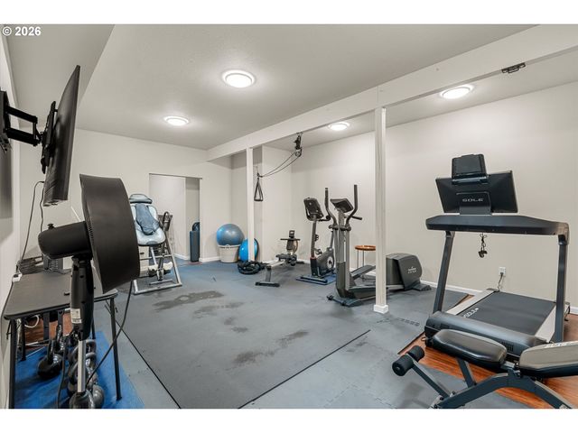 3544 Se DEER CREEK Way, Gresham, OR 97080