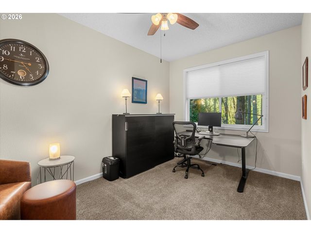 3544 Se DEER CREEK Way, Gresham, OR 97080