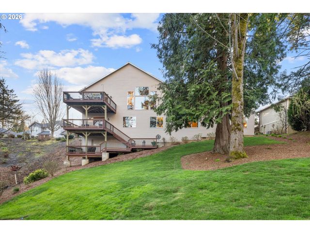 3544 Se DEER CREEK Way, Gresham, OR 97080