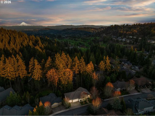 3544 Se DEER CREEK Way, Gresham, OR 97080