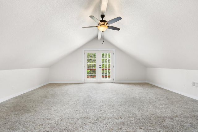 2044 Medina Hwy, Kerrville, TX 78028