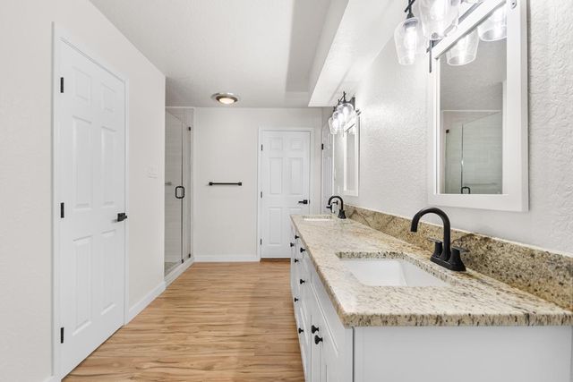 2044 Medina Hwy, Kerrville, TX 78028
