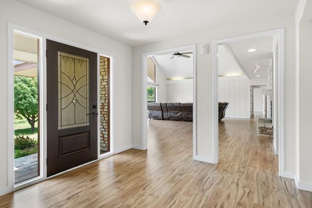 2044 Medina Hwy, Kerrville, TX 78028