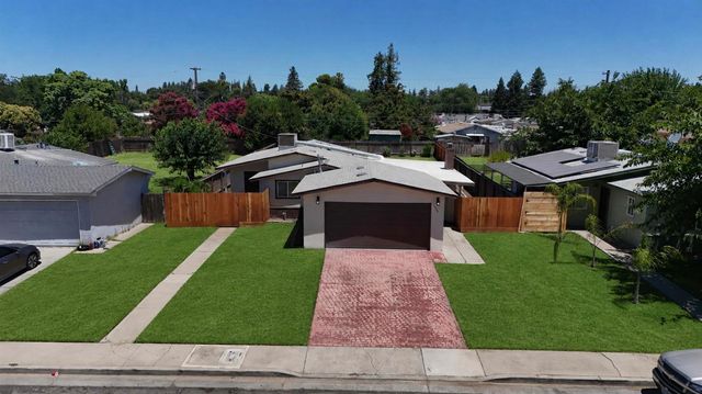 1575 Primrose Ave, Merced, CA 95340