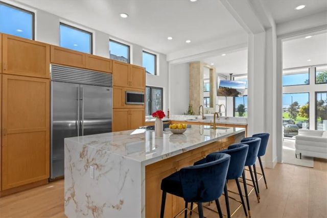 6730 Esplanade, Playa Del Rey, CA 90293