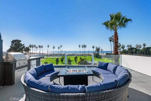 6730 Esplanade, Playa Del Rey, CA 90293