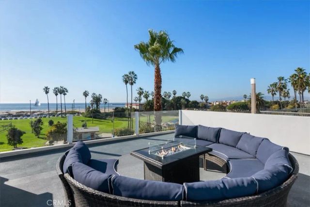 6730 Esplanade, Playa Del Rey, CA 90293