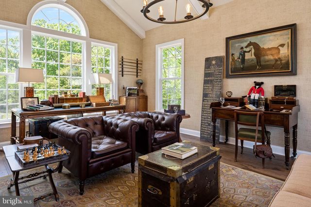 36660 HESKETT LN, Hillsboro, VA 20132