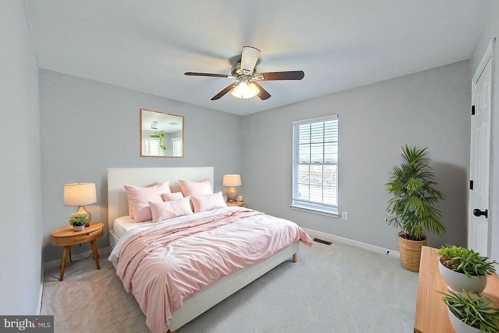 Image 24 of property listing at 809 BROOKRIDGE DR, Boonsboro, MD 21713