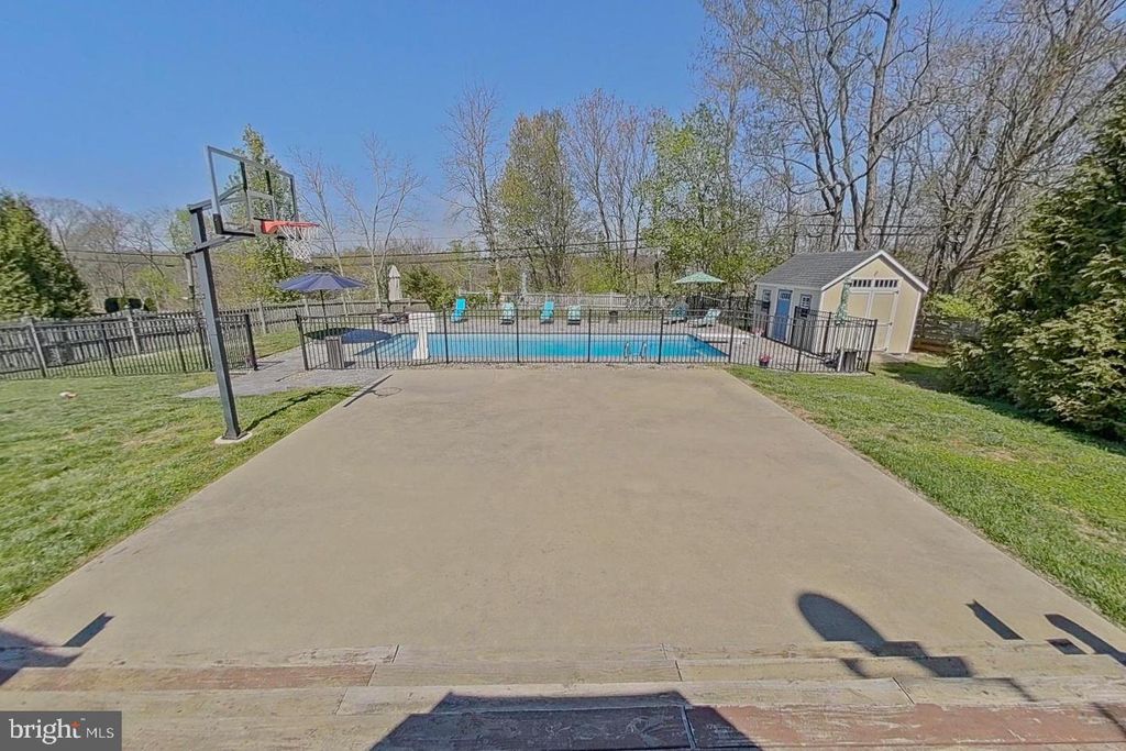 Image 35 of property listing at 809 BROOKRIDGE DR, Boonsboro, MD 21713