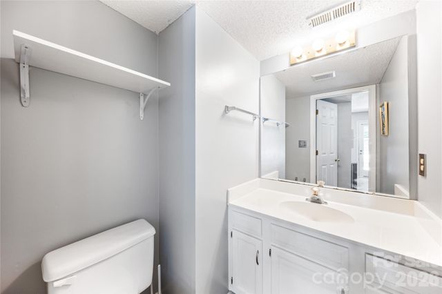 13000 Greycrest Drive, Charlotte, NC 28278
