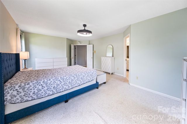 13000 Greycrest Drive, Charlotte, NC 28278