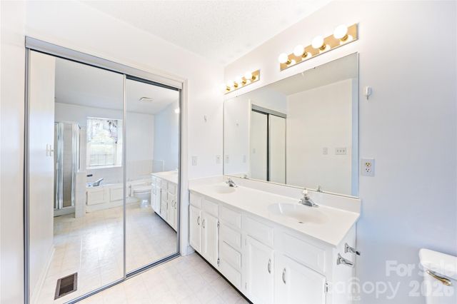 13000 Greycrest Drive, Charlotte, NC 28278