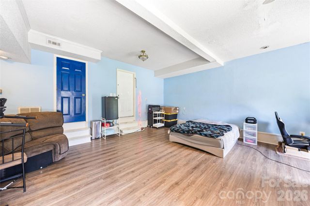 13000 Greycrest Drive, Charlotte, NC 28278