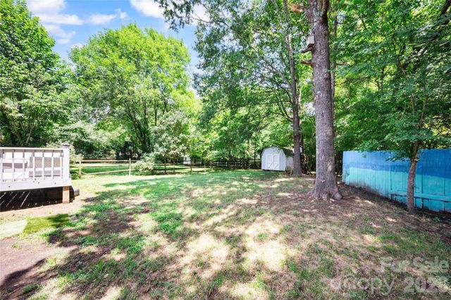 13000 Greycrest Drive, Charlotte, NC 28278