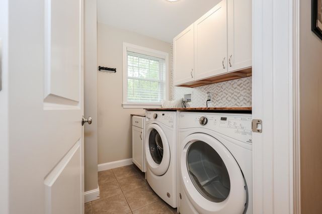 82 Fremont Road A, Epping, NH 03042