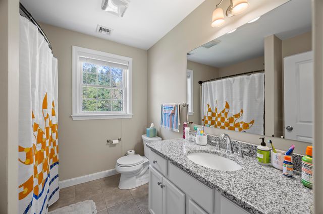 82 Fremont Road A, Epping, NH 03042