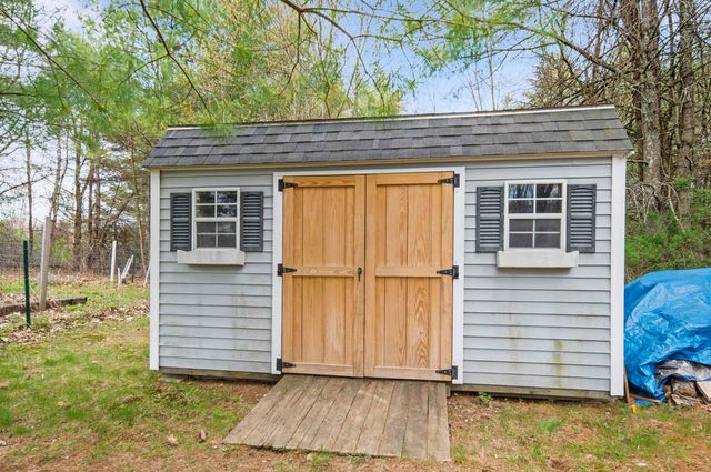 82 Fremont Road A, Epping, NH 03042