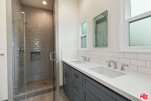 6348 Colgate Avenue, Los Angeles, CA 90048