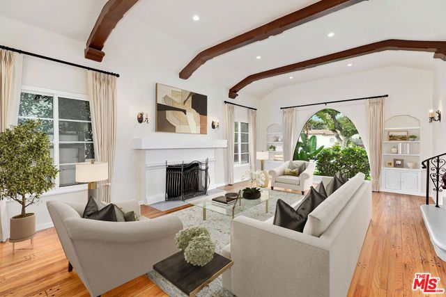 6348 Colgate Avenue, Los Angeles, CA 90048